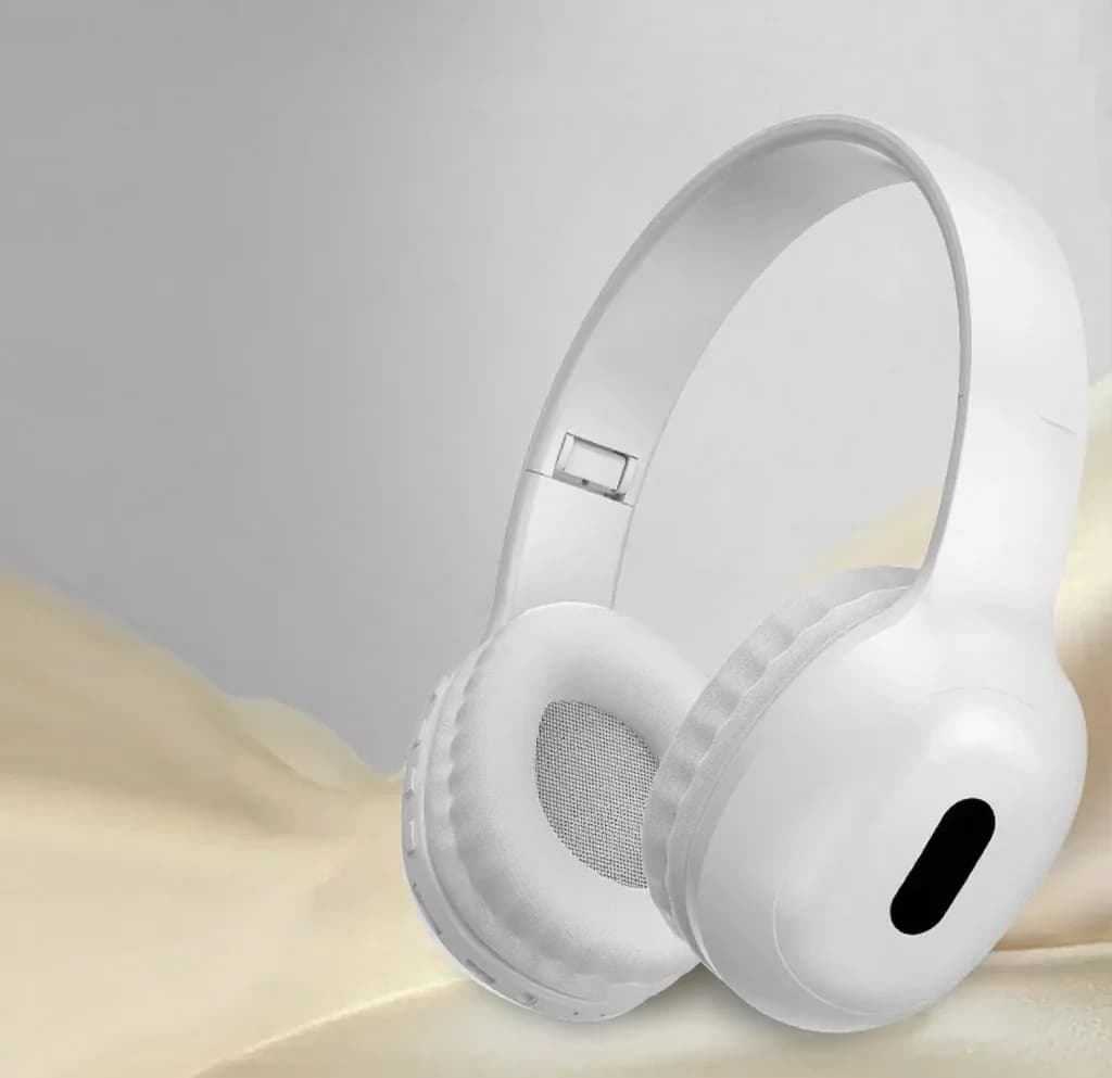 Over-ear Bluetooth-hodetelefoner med TF-kortspor og AUX-inngang
