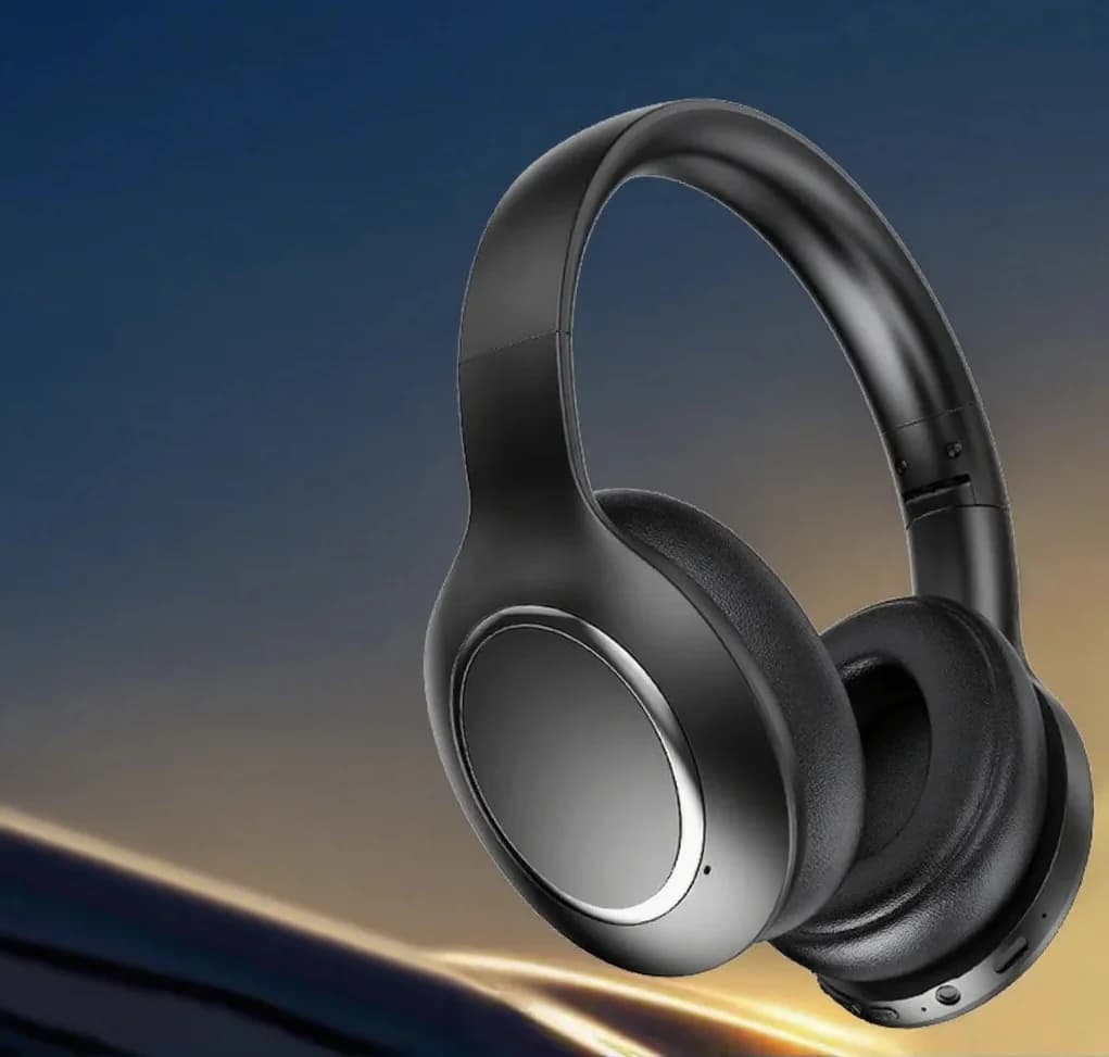 Over-ear Bluetooth-hodetelefoner med aktiv støydemping og lang batteritid