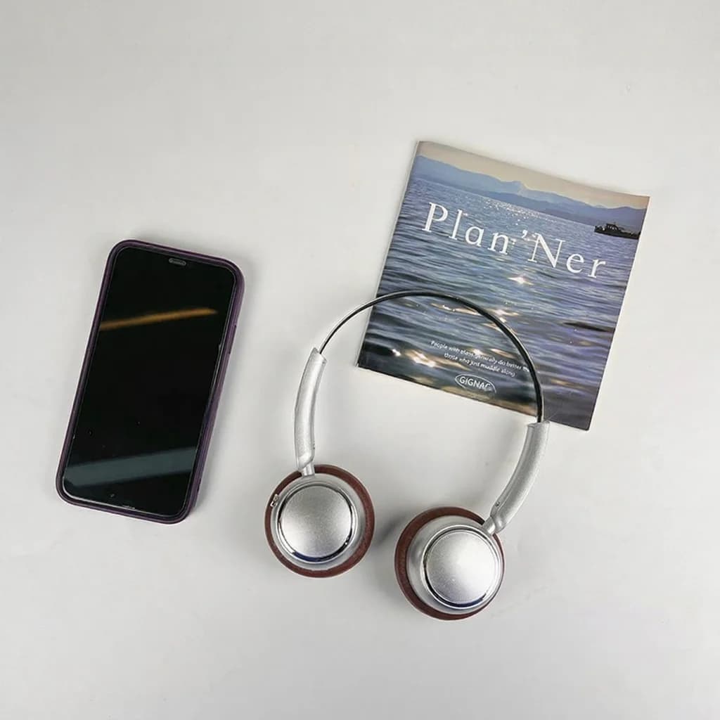Retro trådløse over-ear-hodetelefoner med FM-radio og Bluetooth 5.4