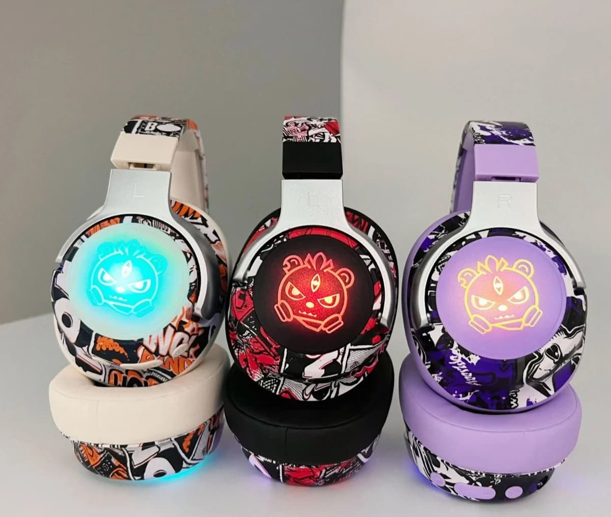 Graffiti Bluetooth-hodetelefoner over øret med RGB-lys og mikrofon