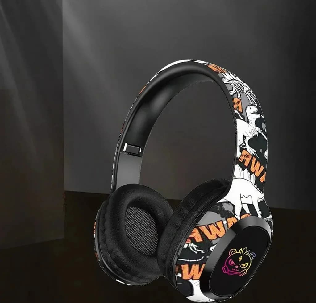 Over-ear Bluetooth-hodetelefoner med FM-radio og LED-lys