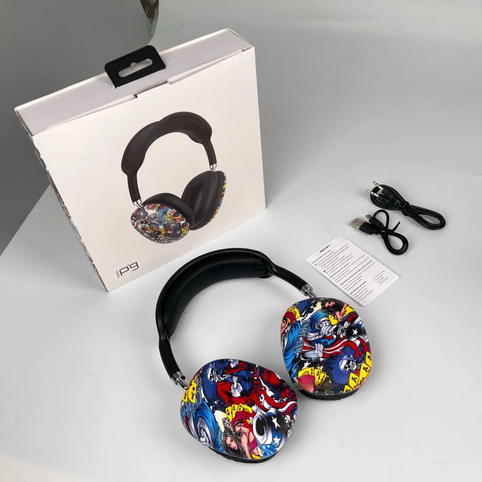 Graffiti Bluetooth-hodetelefoner over øret med FM-radio og TF-kortspor